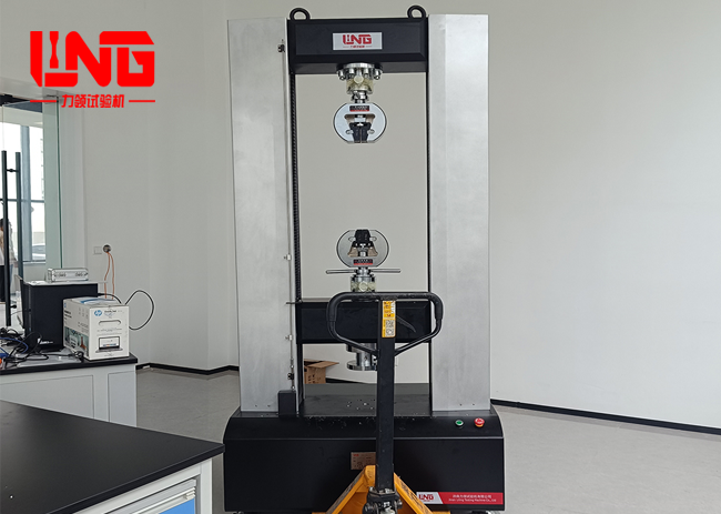 30吨电子式万能试验机已调试完毕 感谢客户支持